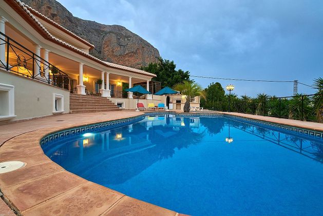 Foto 1 de Venta de chalet en Montgó - Partida Tosal de 7 habitaciones con terraza y piscina