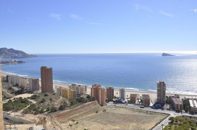 Foto 1 de Àtic en venda a Playa de Poniente de 4 habitacions amb terrassa i piscina