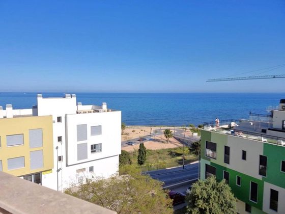 Foto 1 de Àtic en venda a Villajoyosa ciudad de 3 habitacions amb terrassa i garatge
