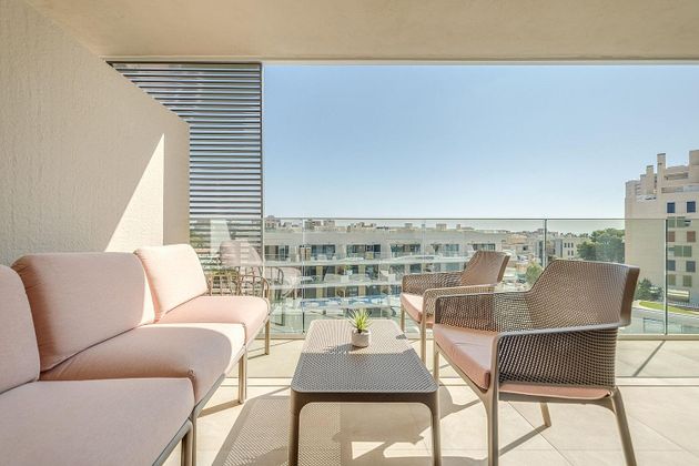 Foto 2 de Alquiler de piso en calle Viloncellista Perello de 2 habitaciones con terraza y piscina