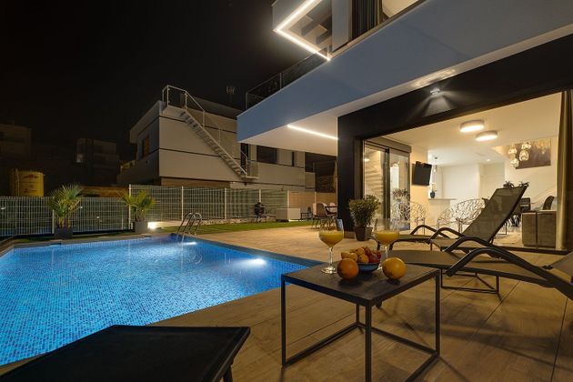 Foto 1 de Xalet en venda a Cala de Finestrat de 5 habitacions amb terrassa i piscina