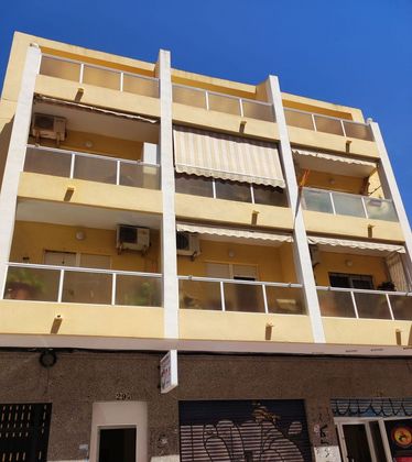 Foto 1 de Pis en venda a calle Ulpiano de 3 habitacions amb terrassa i aire acondicionat