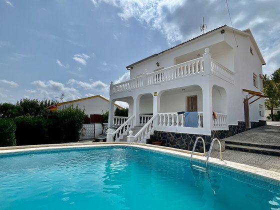 Foto 1 de Xalet en venda a Albinyana de 4 habitacions amb terrassa i piscina
