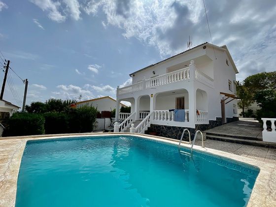 Foto 2 de Xalet en venda a Albinyana de 4 habitacions amb terrassa i piscina