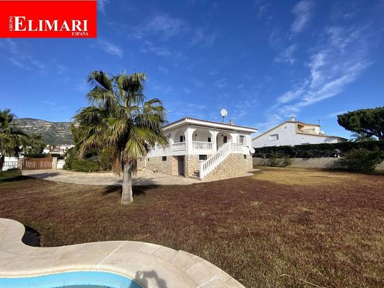 Foto 2 de Venta de casa en Montsià de Mar de 3 habitaciones con terraza y piscina