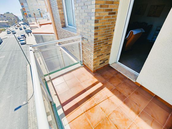 Foto 1 de Venta de piso en Avinguda Catalunya de 2 habitaciones con terraza y aire acondicionado