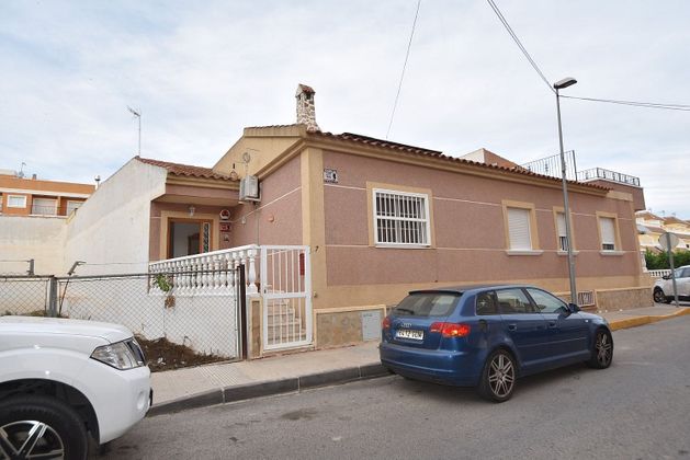 Foto 1 de Venta de casa en Formentera del Segura de 4 habitaciones con terraza y garaje