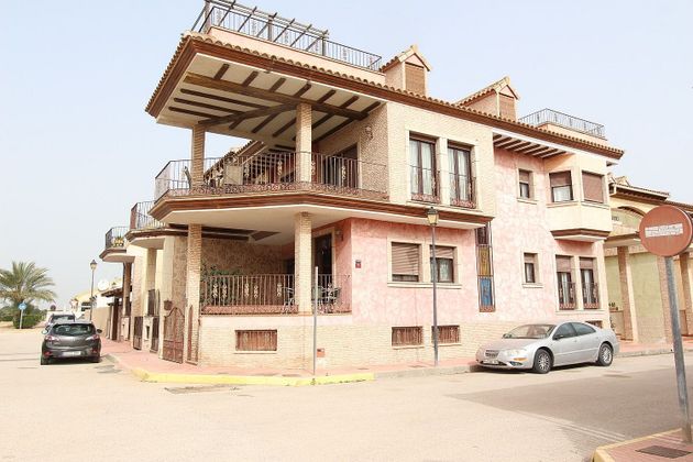 Foto 1 de Casa en venda a Daya Nueva de 7 habitacions amb terrassa i garatge