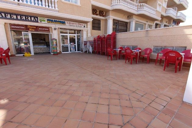 Foto 1 de Local en venda a Guardamar Playa amb terrassa