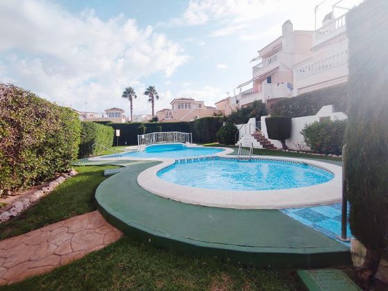 Foto 2 de Casa en venda a Urbanizaciones de 1 habitació amb terrassa i piscina