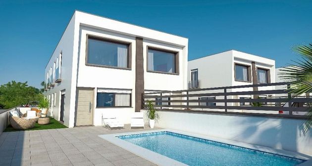 Foto 2 de Casa adosada en venta en Gran Alacant de 2 habitaciones con terraza y piscina