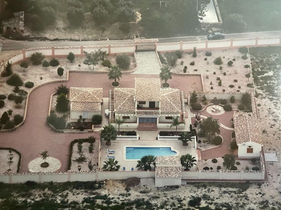 Foto 1 de Xalet en venda a Catral de 3 habitacions amb terrassa i piscina