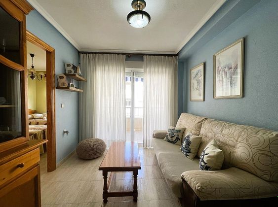 Foto 2 de Pis en venda a Las Viñas de 3 habitacions amb terrassa i garatge