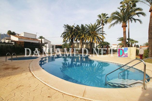 Foto 2 de Chalet en alquiler en Poblets (els) de 3 habitaciones con terraza y piscina