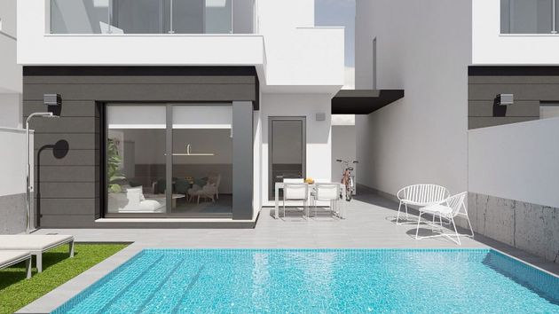 Foto 1 de Xalet en venda a Santiago de la Ribera de 3 habitacions amb terrassa i piscina