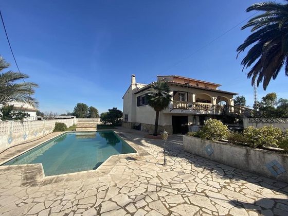 Foto 1 de Chalet en venta en La Xara - La Sella - Jesús Pobre de 4 habitaciones con terraza y piscina