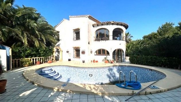 Foto 2 de Chalet en venta en Balcón al Mar-Cap Martí de 5 habitaciones con terraza y piscina