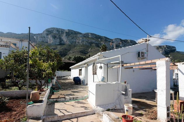 Foto 1 de Venta de chalet en El Montgó de 2 habitaciones con terraza y garaje