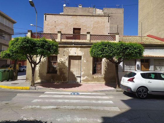 Foto 2 de Casa adossada en venda a calle Virgen del Pilar de 1 habitació i 135 m²