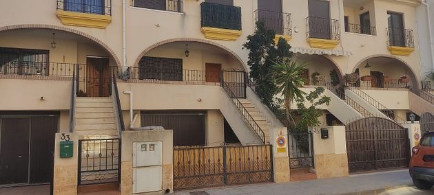 Foto 2 de Casa en venta en calle Antonio Machado de 3 habitaciones con terraza y piscina