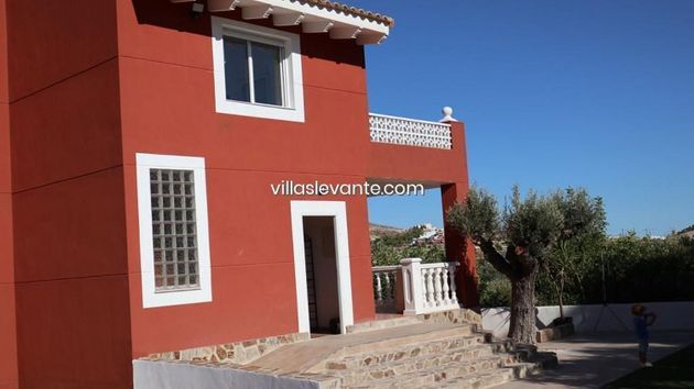 Foto 2 de Casa rural en venda a Villajoyosa ciudad de 5 habitacions amb terrassa i piscina