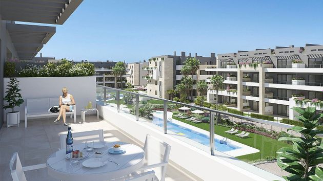 Foto 1 de Pis en venda a calle Pablo Picasso de 2 habitacions amb terrassa i piscina