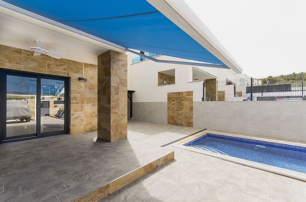 Foto 2 de Xalet en venda a Bigastro de 3 habitacions amb terrassa i piscina