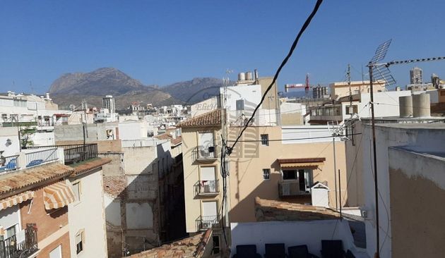 Foto 1 de Pis en venda a calle De Alacant de 2 habitacions amb terrassa i aire acondicionat