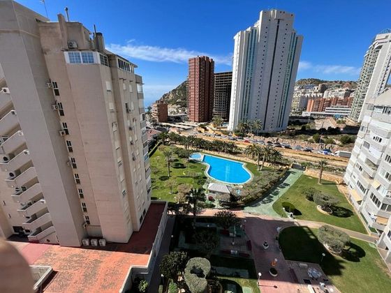 Foto 2 de Venta de piso en avenida De la Marina Baixa de 2 habitaciones con terraza y piscina