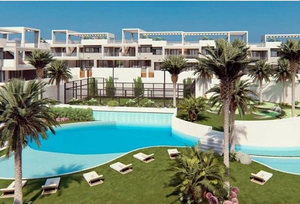 Foto 1 de Casa en venda a urbanización Lago Sol I de 2 habitacions amb terrassa i piscina