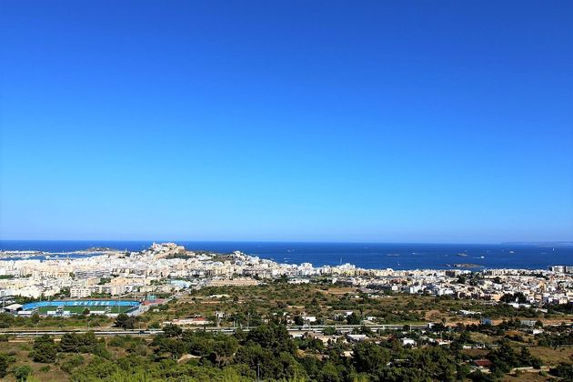 Foto 1 de Venta de terreno en Dalt de la Vila - La Marina de 800 m²