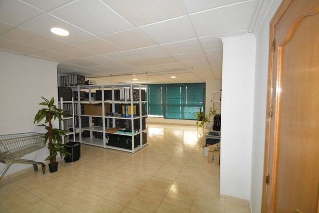Foto 1 de Alquiler de oficina en Orihuela ciudad con aire acondicionado y ascensor