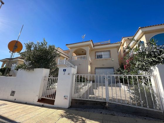 Foto 1 de Xalet en venda a Campos de Golf - Villa Martin - Los Dolses de 3 habitacions amb terrassa i garatge