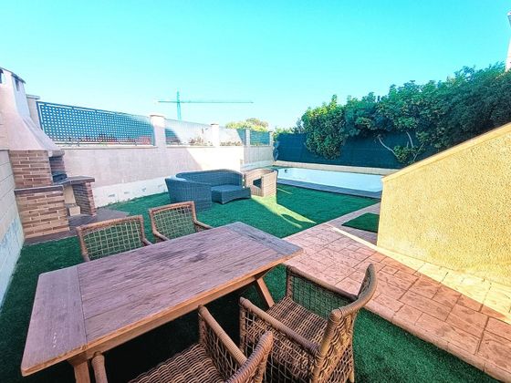 Foto 1 de Venta de casa en San Juan de Alicante/Sant Joan d´Alacant de 3 habitaciones con terraza y piscina