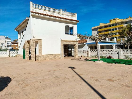 Foto 2 de Xalet en venda a Miramar de 9 habitacions amb terrassa
