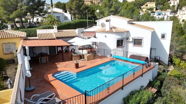 Foto 1 de Xalet en venda a Adsubia de 3 habitacions amb terrassa i piscina