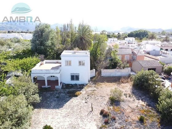 Foto 2 de Casa en venda a Oliva Nova de 3 habitacions amb terrassa i garatge