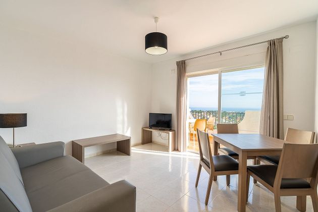 Foto 2 de Casa adossada en venda a Zona Levante - Playa Fossa de 1 habitació amb terrassa i piscina