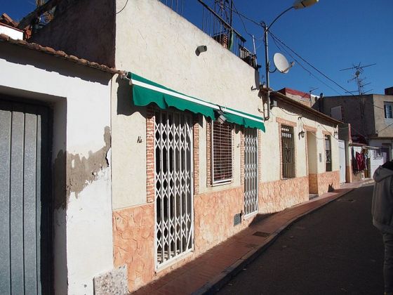 Foto 2 de Venta de casa en Orihuela ciudad de 2 habitaciones con terraza