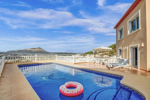 Foto 1 de Xalet en venda a Benitachell/Poble Nou de Benitatxell (el) de 5 habitacions amb terrassa i piscina