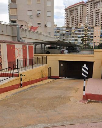 Foto 2 de Venta de garaje en avenida Marina Baixa de 12 m²