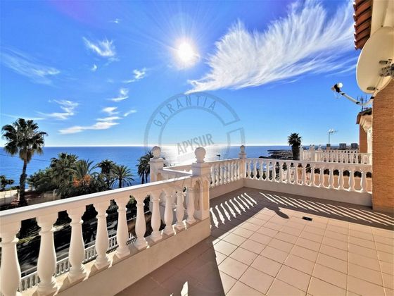 Foto 2 de Xalet en venda a Playa de los Locos de 4 habitacions amb terrassa i piscina