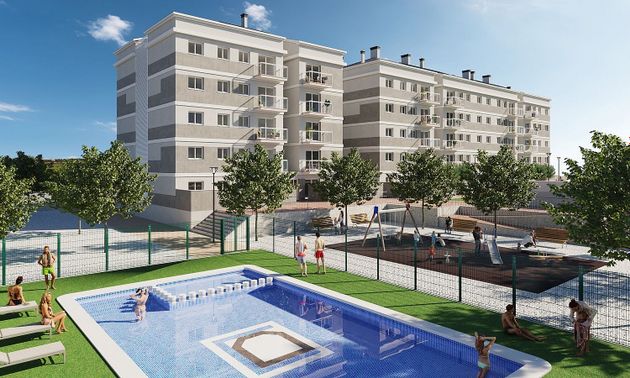 Foto 2 de Venta de piso en avenida De la Mujer de 3 habitaciones con terraza y piscina