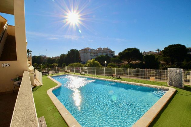 Foto 1 de Pis en venda a calle Parana de 2 habitacions amb terrassa i piscina