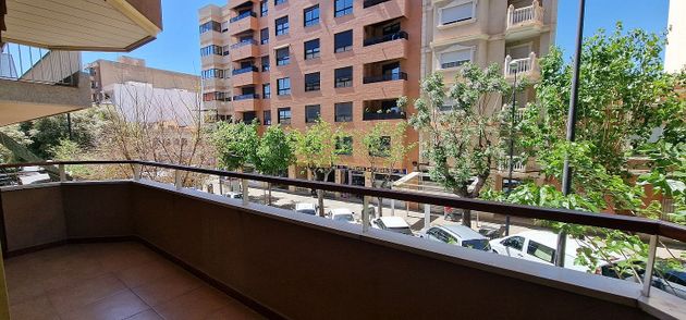 Foto 2 de Alquiler de piso en San Juan de Alicante/Sant Joan d´Alacant de 4 habitaciones con terraza y garaje