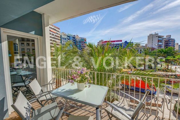 Foto 1 de Pis en venda a plaza De Los Luceros de 3 habitacions amb terrassa i garatge