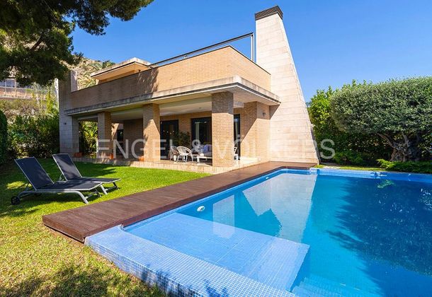 Foto 2 de Xalet en venda a Albufereta de 5 habitacions amb terrassa i piscina