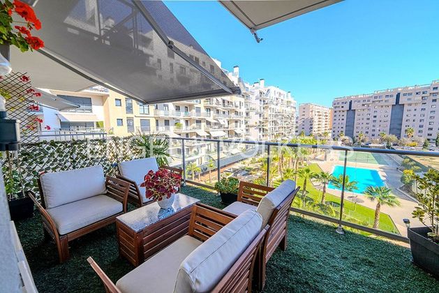 Foto 1 de Pis en venda a calle Tridente de 3 habitacions amb terrassa i piscina