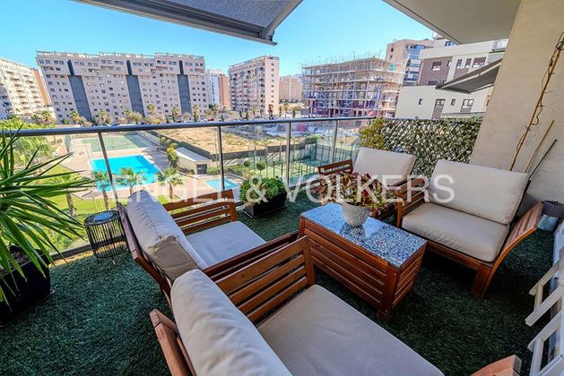 Foto 2 de Pis en venda a calle Tridente de 3 habitacions amb terrassa i piscina