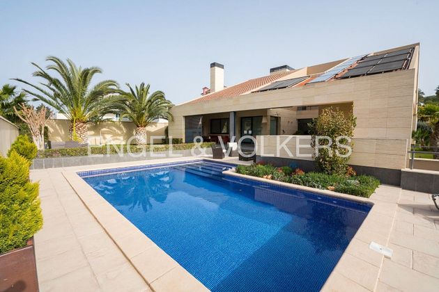 Foto 1 de Xalet en venda a Vistahermosa de 4 habitacions amb terrassa i piscina